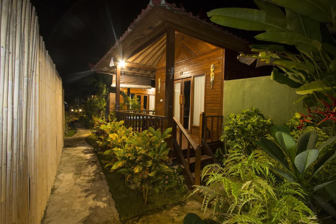 Amora Hut'S Nusa Lembongan Extérieur photo